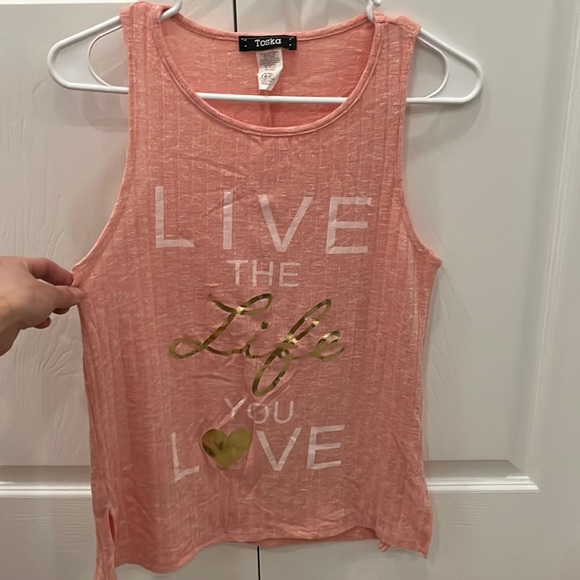 Tops - Sleeveless top